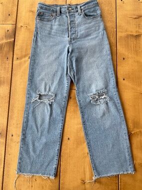 LEVIS WOMENS RIBCAGE STRAIGHT ANKLE BUTTON FLY DISTRESSED MEDIUM WASH JEANS 27